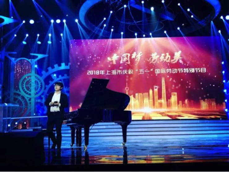 东方卫视五一晚会 JDB电子网址艺术家宋思衡奏响《长江之歌》