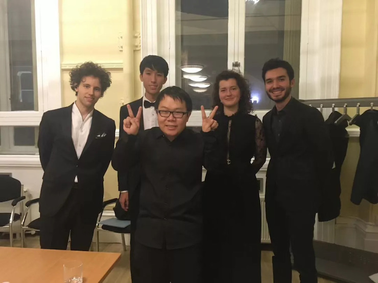 特别喜讯！川音籍学子——王心源荣获利兹国际比赛第三名及最受观众欢迎奖！